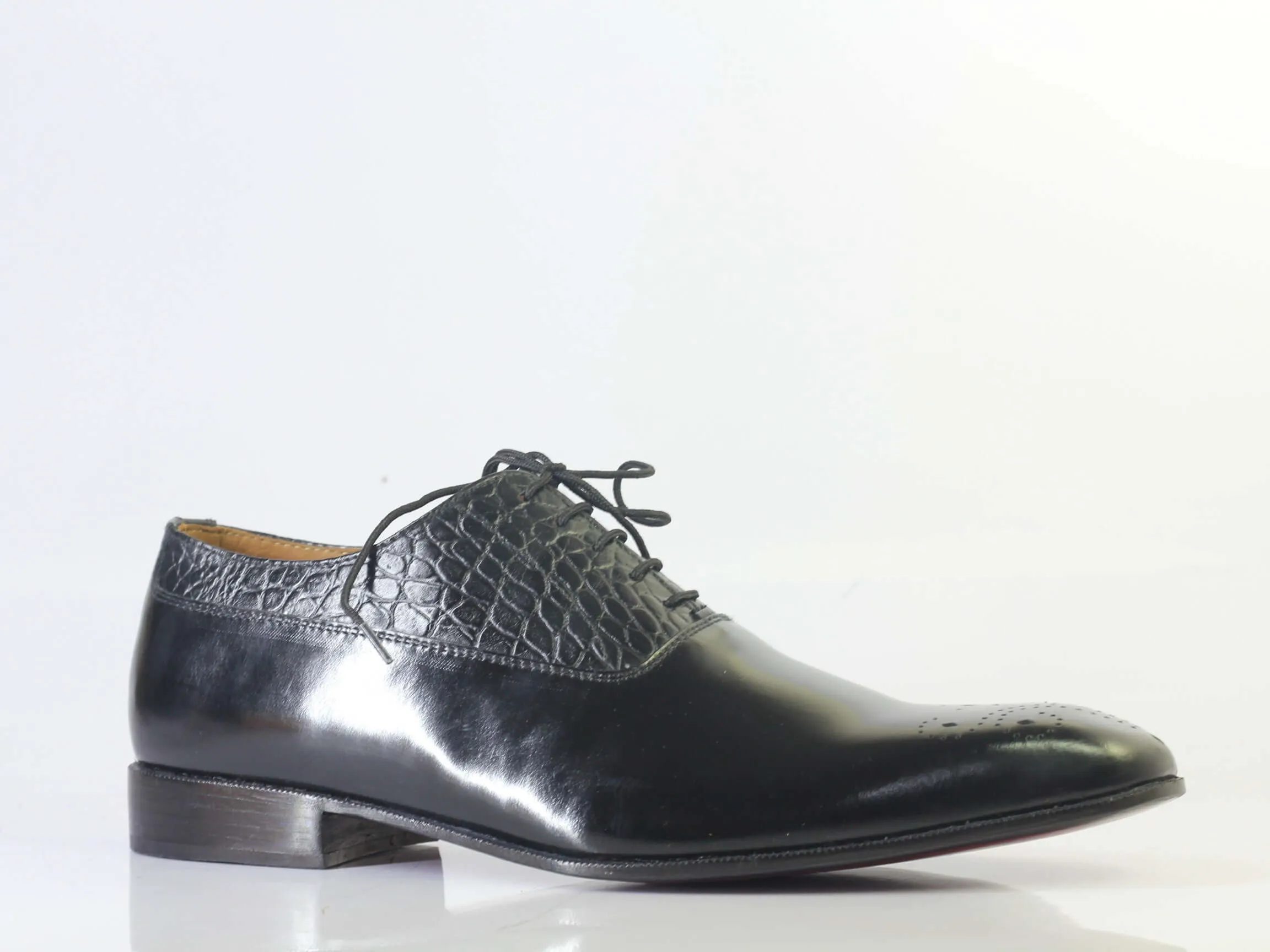 Bespoke Black Alligator Texture Leather Lace Up Shoes for Men's