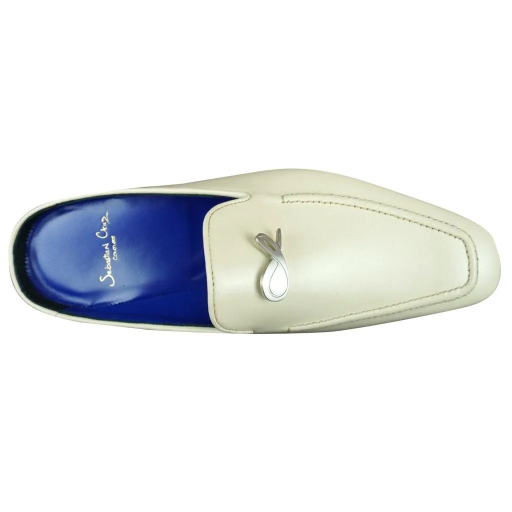 Classica Mascarpone With Silver Hardware Leather Slippers