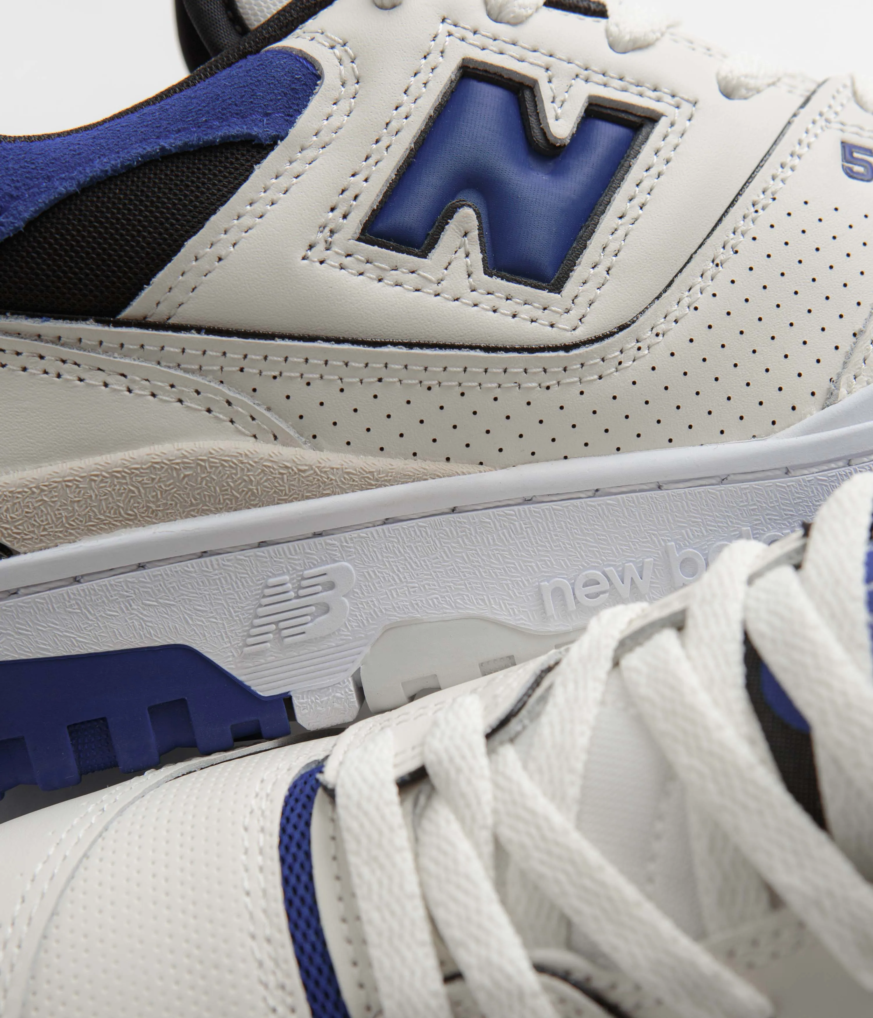 New Balance 550 Shoes - Sea Salt / Blue