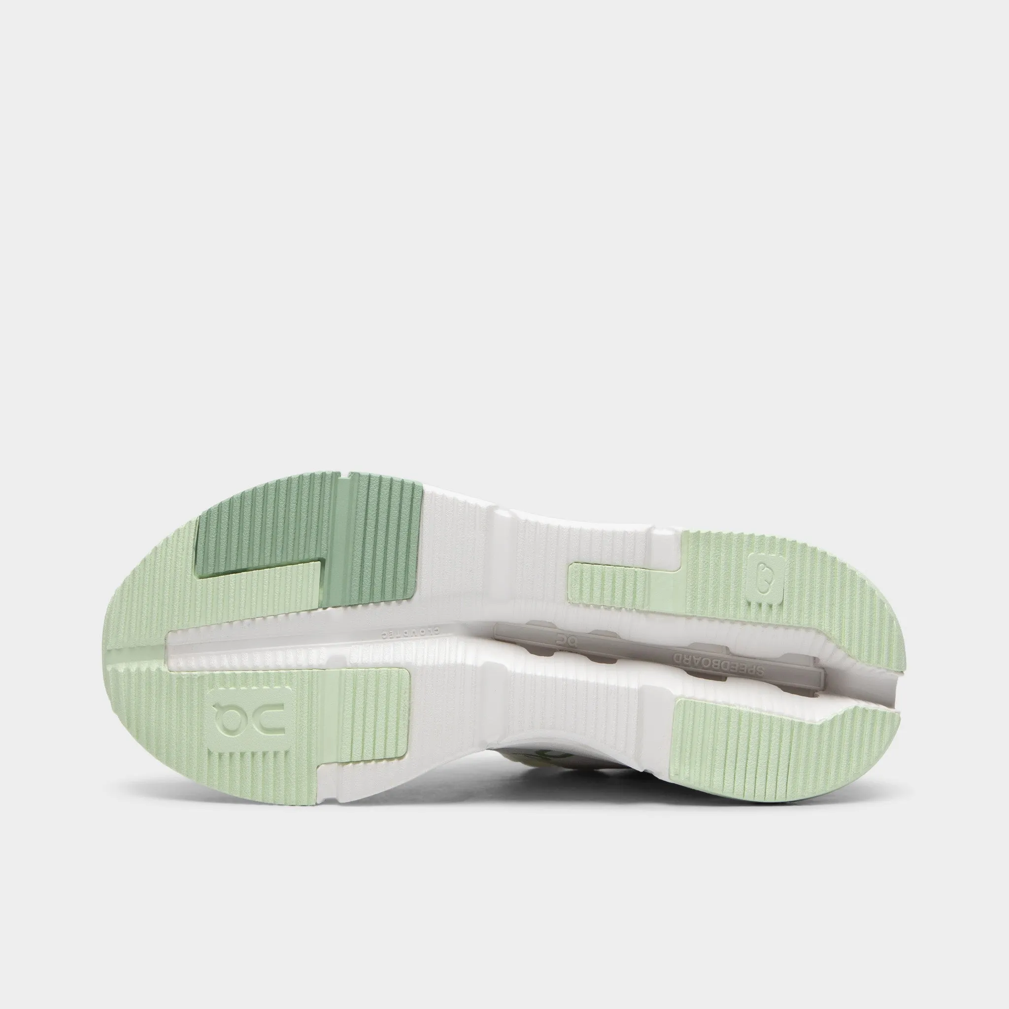 On Women's Cloudnova 2 White / Sage