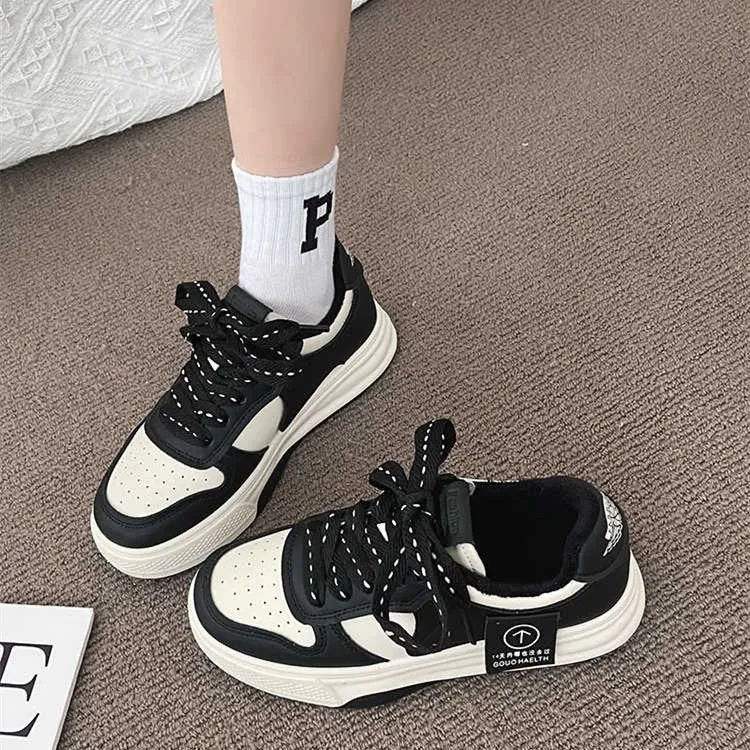 XIANGTUIBAO  Winter Board Shoes Women's  New Platform Khaki Black and White Panda Color Matching Women's Fashion Shoes Casual Sneaker